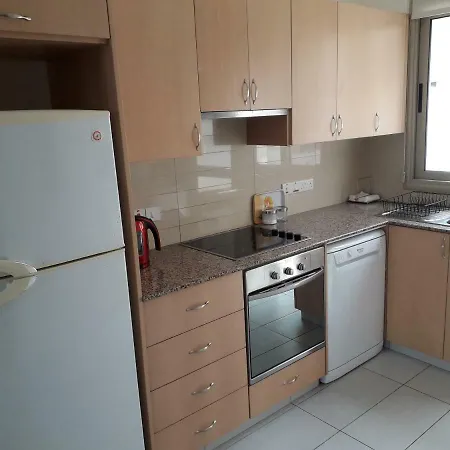 Дом отдыха Polyxenia House *