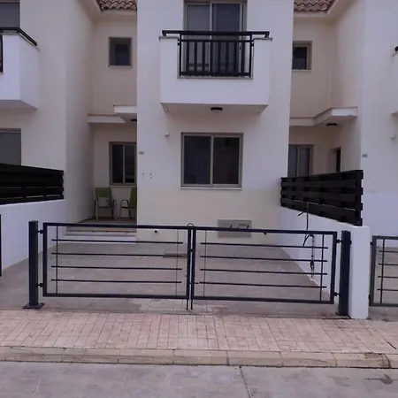 Дом отдыха Polyxenia House Протарас